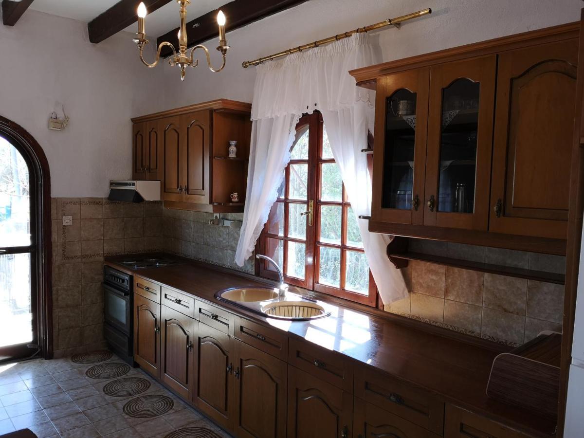 קריופיגי Katerina'S Holiday Home מראה חיצוני תמונה
